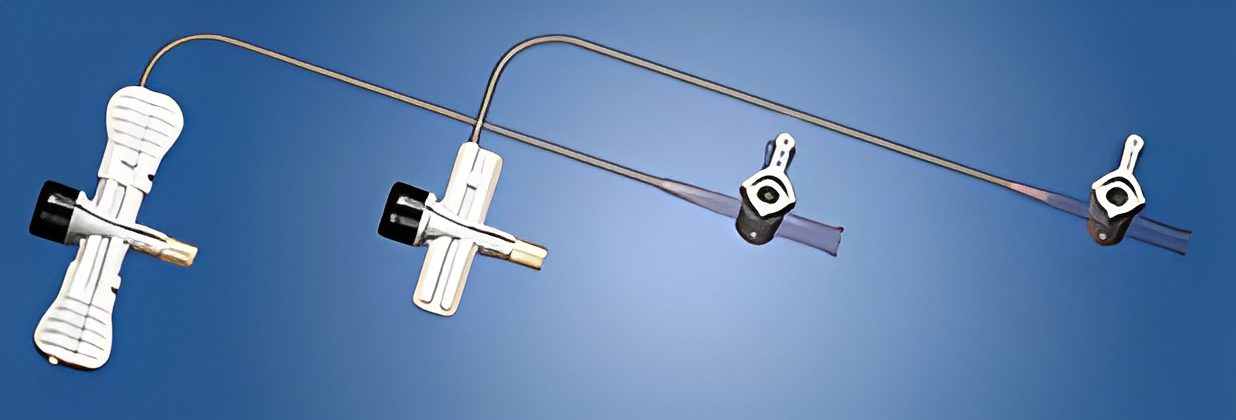 Medical device with multiple connectors and tubing.
